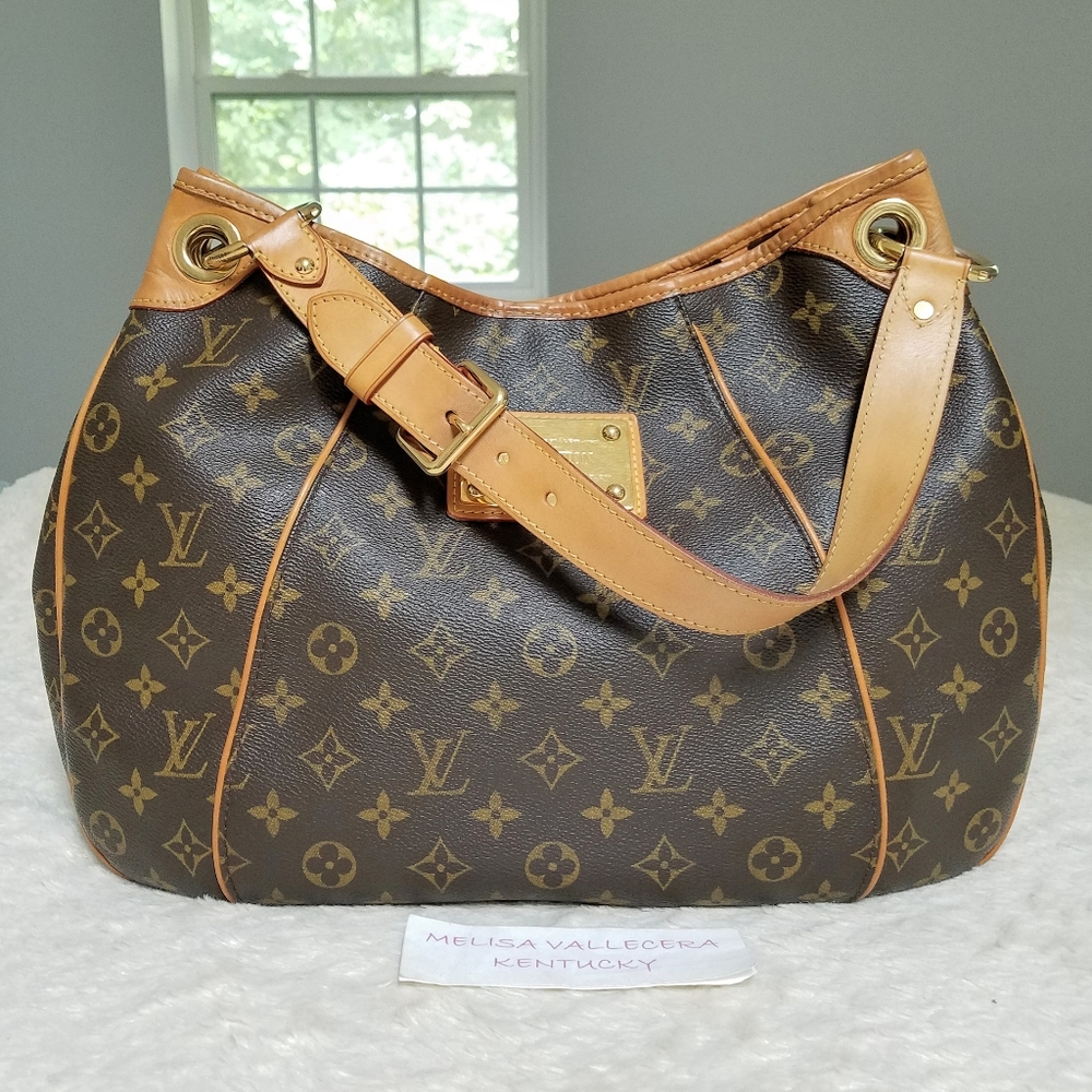 COPY - 💕 Authentic LV Galliera PM